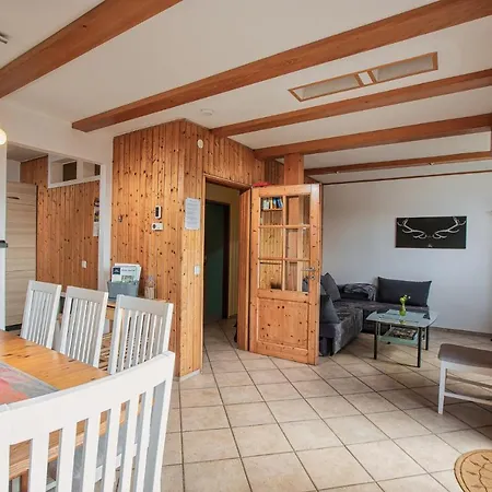 Stefan - Sauna - Terrasse - Mit Bettwaesche & Handtuecher